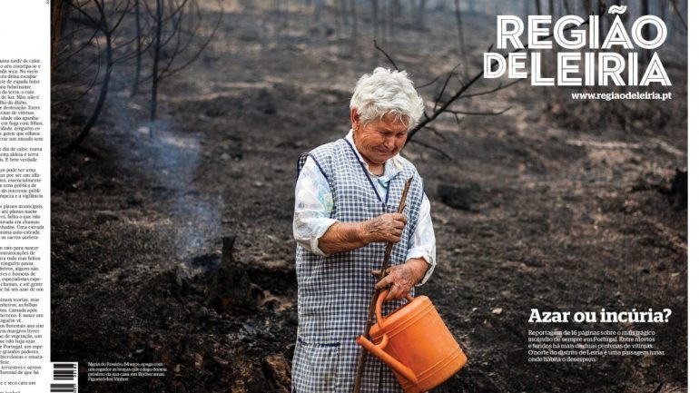 Na primeira página do Região de Leiria de 22 de junho de 2017 figura uma imagem de Maria do Rosário, de 84 anos, no meio do pinhal ardido