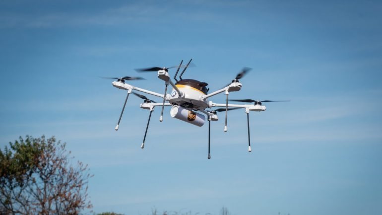 A proposta de lei deve implicar a explicitação, por parte dos proprietários, dos componentes dos drones que podem afetar a privacidade