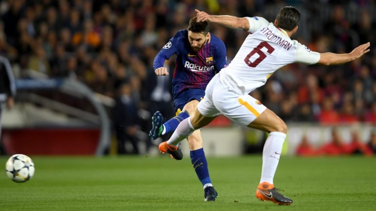 Messi não marcou em noite de homenagem pelos 100 golos na Champions mas o Barcelona conseguiu golear a Roma