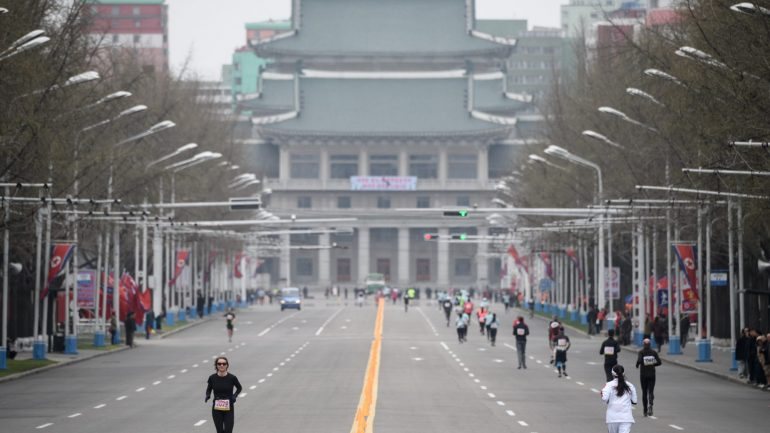 Em 2017 mais de mil cidadãos de outros países visitaram a Coreia do Norte para participar na corrida