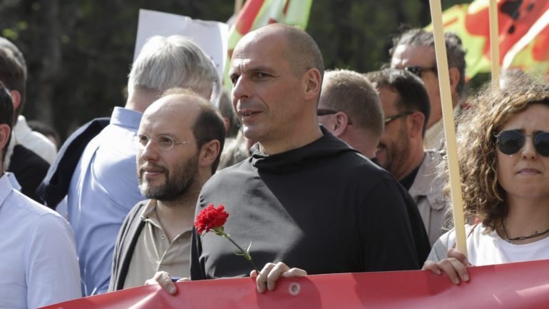 Yanis Varoufakis participou nas celebrações do 25 de abril em Lisboa