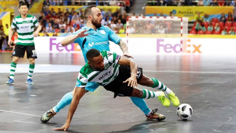 Ricardinho voltou a vencer o Sporting na final da UEFA Futsal Cup, num ano onde foi também campeão europeu de seleções