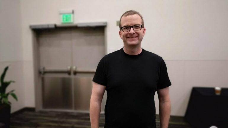 Mike Schroepfer é diretor de tecnologia (CTO) do Facebook, desde 2013. Foi o orador principal do segundo e último dia do F8, a conferência anual da empresa