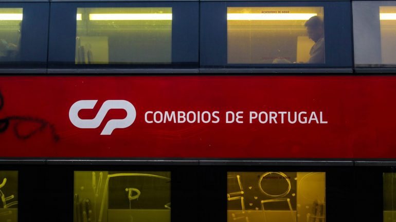 Os trabalhadores do grupo Infraestruturas de Portugal (IP) vão parar quinta-feira, 10 de maio e sexta-feira, 11