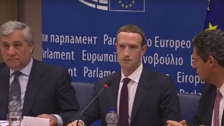Mark Zuckerberg esteve esta terça-feira no Parlamento Europeu a responder a perguntas dos líderes partidários