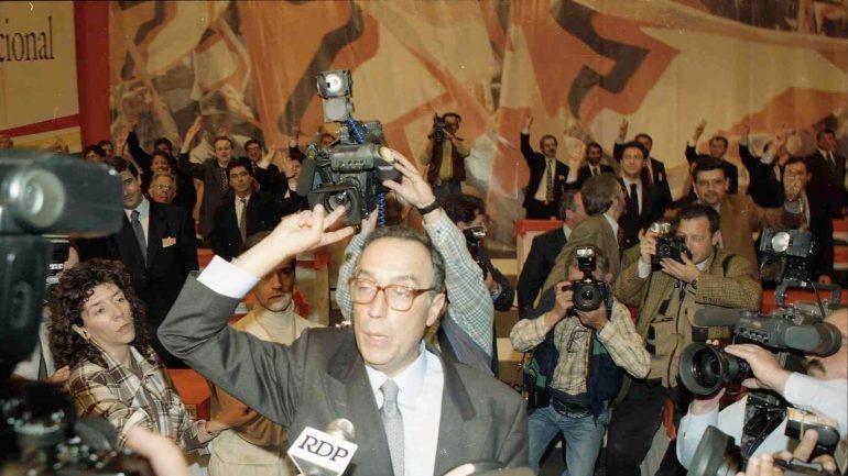 Marcelo Rebelo de Sousa no congresso do PSD, em Santa Maria da Feira, em 1996
