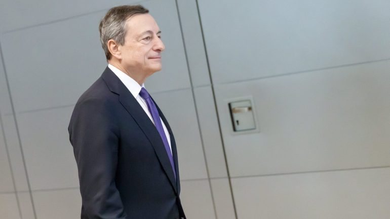 O presidente do BCE, Mario Draghi irá dar início aos trabalhos