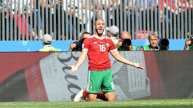 Amrabat apontou o dedo ao árbitro americano Mark Geiger após a derrota de Marrocos frente a Portugal