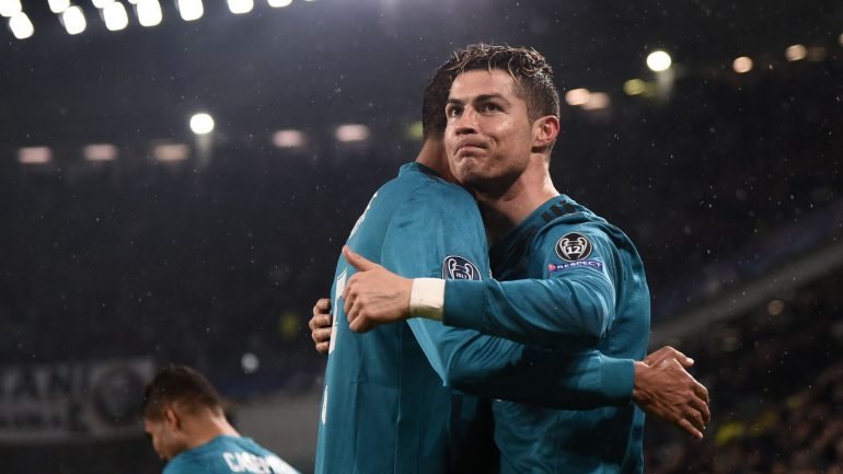 Ronaldo passou de adorado a amado em Turim após o golo de bicicleta na Liga dos Campeões pelo Real Madrid
