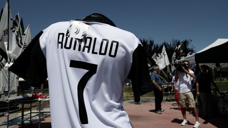 Camisolas da Juventus com o número 7 de Ronaldo têm registado um boom de vendas desde o anúncio oficial