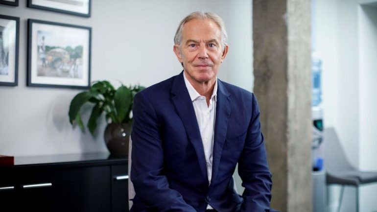 Tony Blair diz ser &quot;apaixonadamente contra o Brexit&quot;