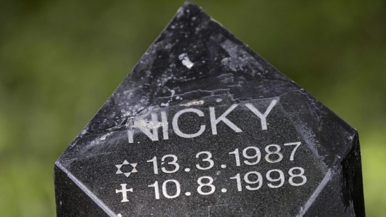 Nicky foi assassinado há duas décadas. Tinha 11 anos de idade.