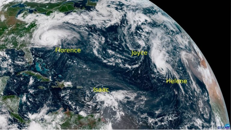 Quatro tempestades no oceano Atlântico, divulgadas pelo instituto de meteorologia britânico, Met Office
