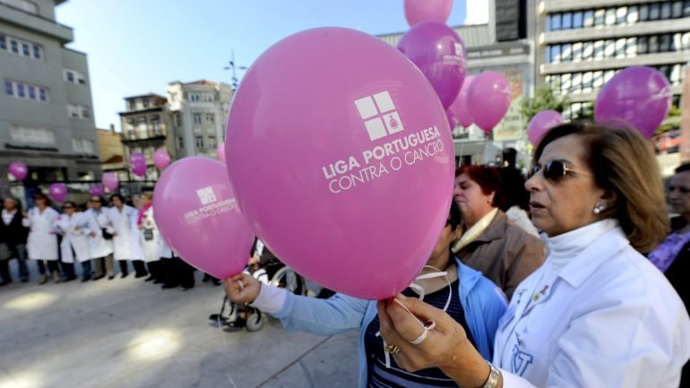 O peditório da Liga Portuguesa Contra o Cancro decorre em todo o país até ao próximo domingo, 4 de novembro