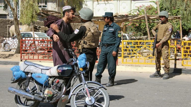 Há eleições legislativas a 20 de outubro no Afeganistão