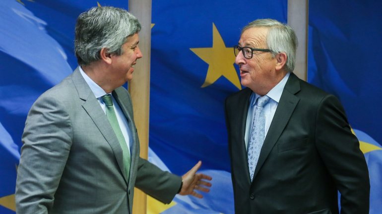 O encontro entre Centeno e Juncker antecede a decisiva reunião do Eurogrupo de 3 de dezembro