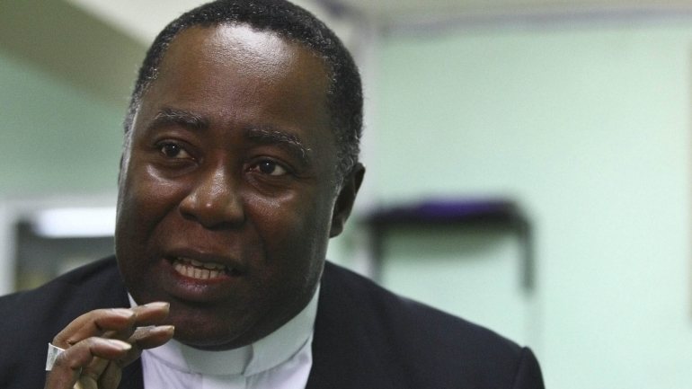 O presidente da Conferência Episcopal de Angola e São Tomé, Filomeno Vieira Dias, considerou que dar mais atenção aos &quot;pobres, abandonados e desfavorecidos&quot; do país é o grande &quot;desafio&quot; da Igreja e da sociedade.
