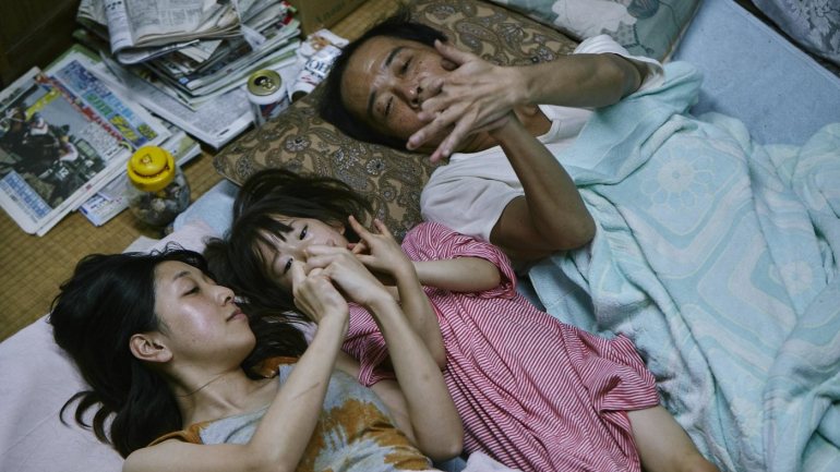 &quot;Shoplifters-Uma Família de Pequenos Ladrões&quot;, de Hirokazu Kore-eda, venceu o Festival de Cannes