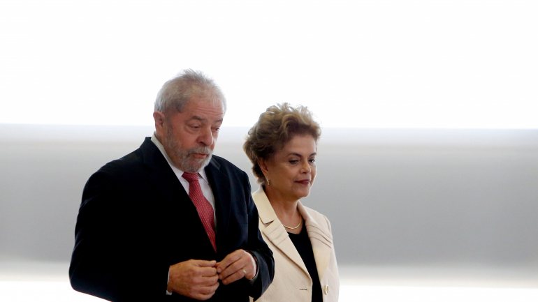 Lula da Silva e Dilma Rousseff foram Presidentes do Brasil de 2003 a 2010 e de 2010 a 2016, respetivamente
