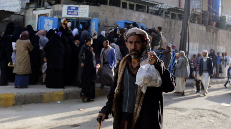 A guerra no Iémen começou no final de 2014, quando os rebeldes Huthis tomaram o controlo de Sana. O conflito generalizou-se em março 2015 com uma intervenção de uma coligação liderada pela Arábia Saudita