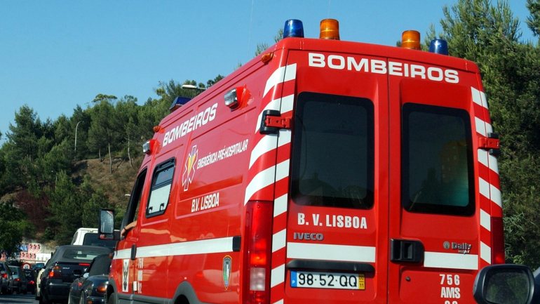No sábado, o Conselho Nacional da Liga dos Bombeiros Portugueses decidiu suspender toda a informação operacional aos CDOS desde as 00h00 de domingo