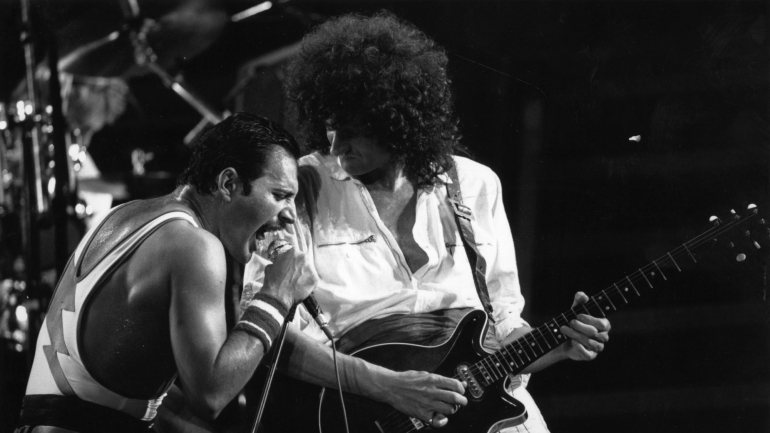 Freddie Mercury e Brian May em 1984
