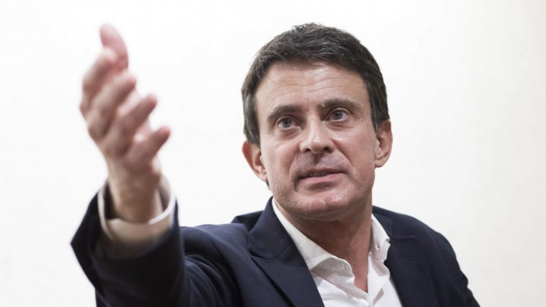 Manuel Valls é natural de Barcelona e assumiu o cargo de primeiro-ministro em França de 2014 a 2016, antes tinha sido ministro do Interior, de 2012 a 2014