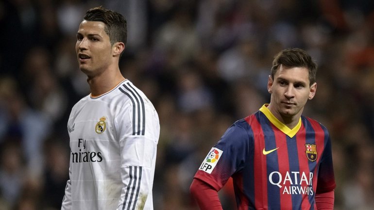 Cristiano Ronaldo e Lionel Messi conviveram no futebol espanhol durante nove temporadas, em que dividiram as vitórias na &quot;Bola de Ouro&quot; da France Football
