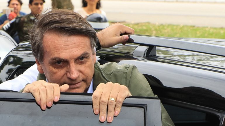Jair Bolsonaro toma posse a 1 de janeiro