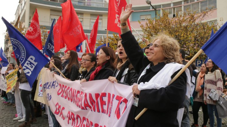 Enfermeiros em greve durante uma manifestação em Lisboa