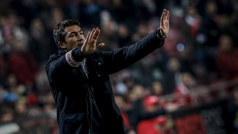 Bruno Lage teve uma estreia a ganhar como treinador principal do Benfica mas não quis adiantar nada sobre o seu futuro