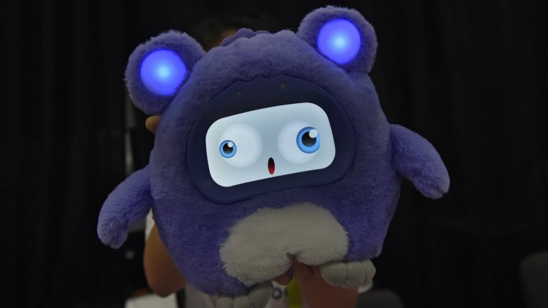 Na imagem está o Woobo, um robô que fala e faz companhia a crianças apresentado este ano. A edição de 2019 da CES decorre de 8 a 11 de janeiro