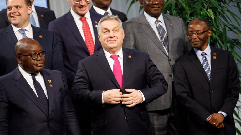 Para as europeias de maio, Orban definiu como objetivo os partidos anti-imigração alcançarem a maioria no Parlamento Europeu, depois na Comissão Europeia, e, à medida que se forem realizando eleições nacionais nos Estados-membros, no Conselho Europeu
