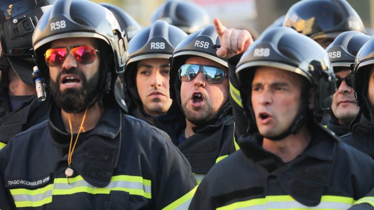 Bombeiros protestam na quinta-feira em Lisboa