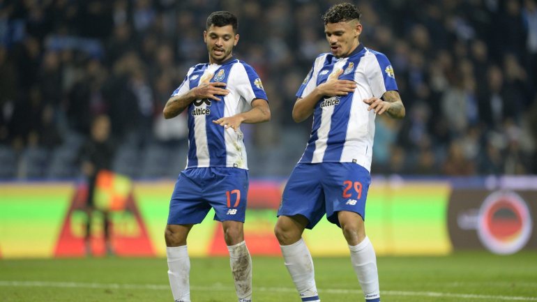 Soares e Jesus Corona, jogadores do FC Porto