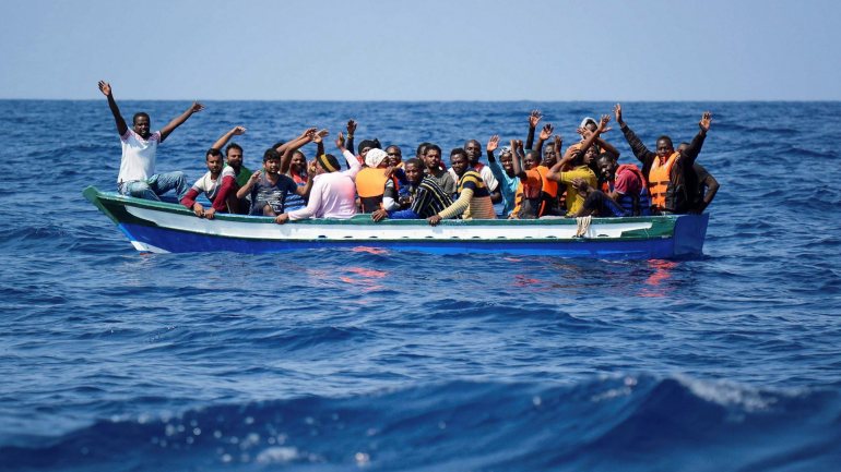 Essa situação ocorre no momento em que há apenas um navio humanitário, o Sea Watch 3, a patrulhar o Mediterrâneo