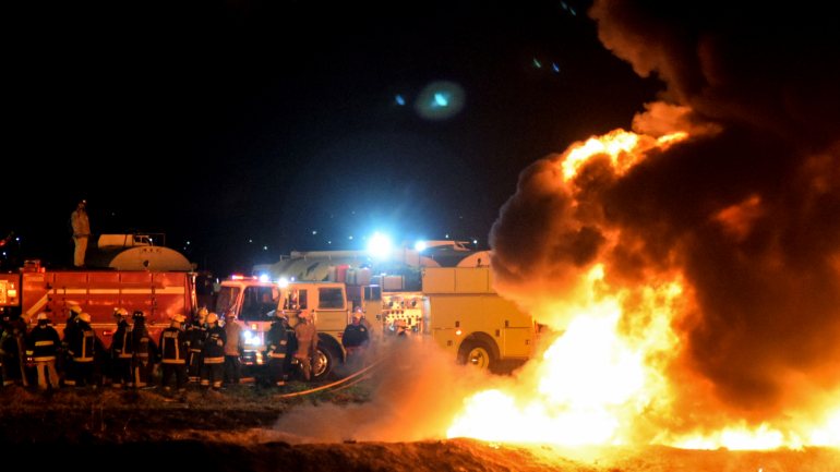 O fogo em Tlahuelilpan foi provocado por uma perfuração ilegal de uma torneira