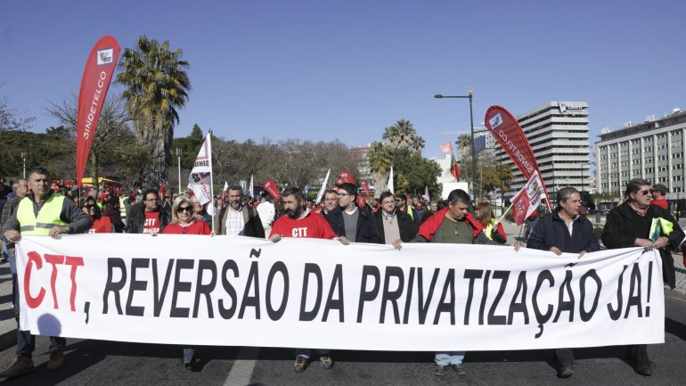 Os CTT foram privatizados no período da troika durante o Governo de Pedro Passos Coelho