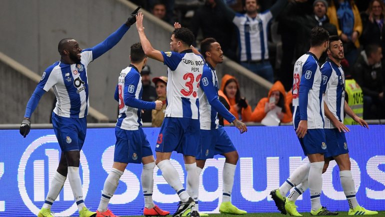 FC Porto garantiu o apuramento para a terceira final da Taça da Liga após um clássico eletrizante sobretudo na primeira parte