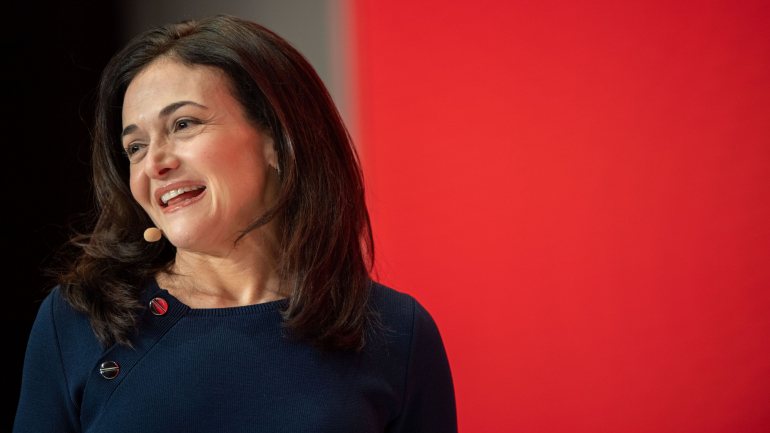 Sheryl Sandberg tem 49 anos e é COO do Facebook desde 2008