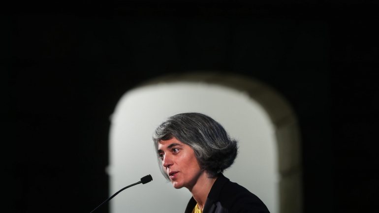 A ministra da Cultura, Graça Fonseca, promete repor &quot;o reconhecimento da identidade fiscal própria&quot; dos museus, monumentos e sítios