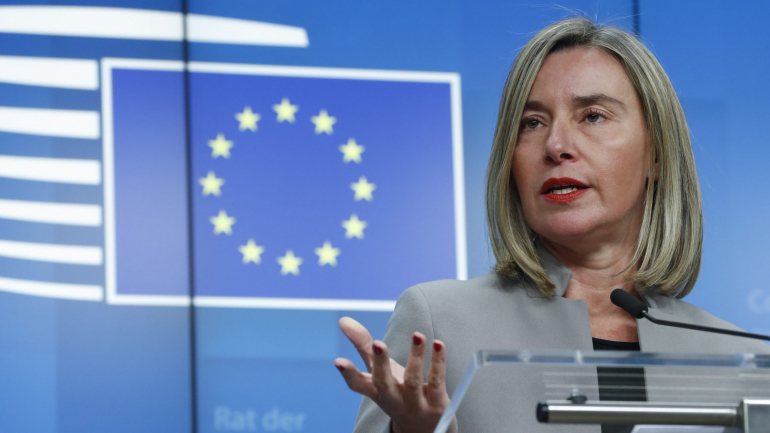 A Alta Representante da UE para a Política Externa, Federica Mogherini, falava à margem da reunião informal de ministros dos Negócios Estrangeiros a decorrer em Bucareste, Roménia