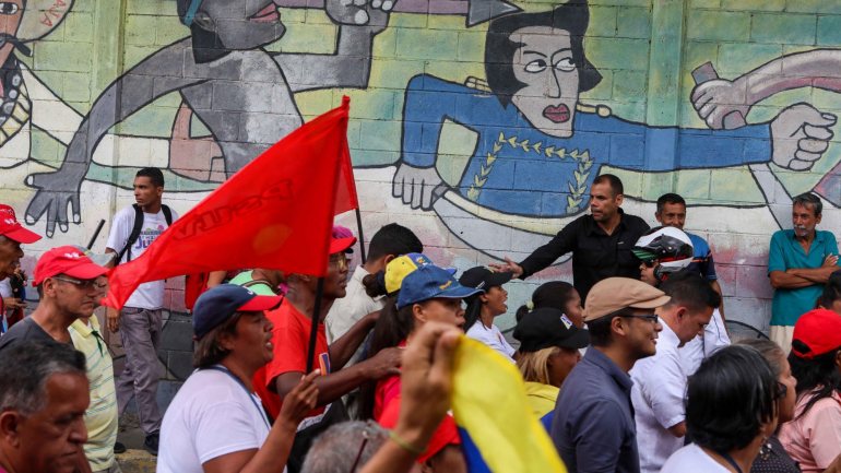 Maduro anunciou também que está pronto para iniciar um diálogo com a oposição para garantir a paz e a estabilidade do país