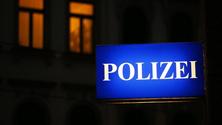 Os três suspeitos foram detidos no norte da Alemanha