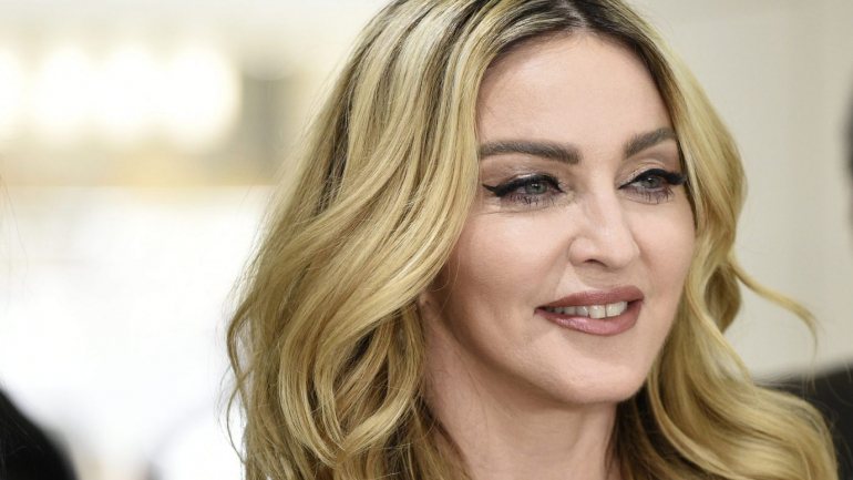 Madonna está a trabalhar no novo álbum de originais, o 14.º de originais