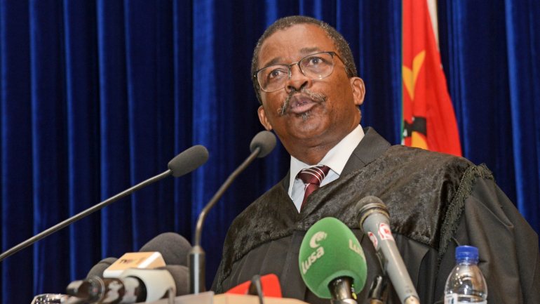 O bastonário da Ordem dos Advogados de Moçambique, Flávio Menete, falava em Maputo durante a abertura do ano judicial