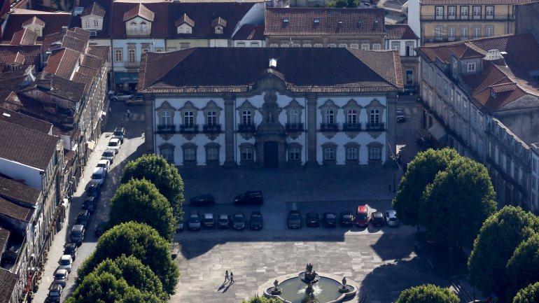 A Câmara Municipal de Braga alega não ter dinheiro para pagar a dívida, porque o estádio não gera receitas