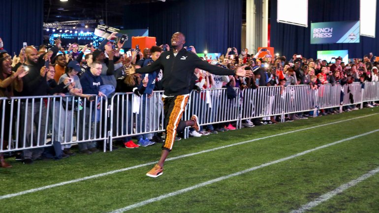 Usain Bolt participou numa atividade relacionada com o Super Bowl no sábado