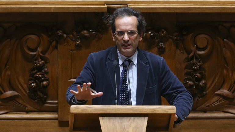 Trigo Pereira abandonou a bancada do PS em dezembro, mas continua no Parlamento