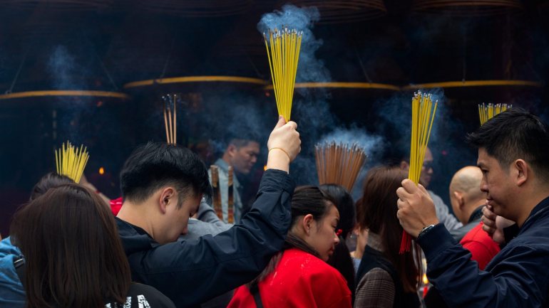 O Ano Novo chinês começou esta terça-feira, 5 de fevereiro, e as celebrações estendem-se por 15 dias e envolvem vários rituais familiares